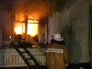 Поджог стал причиной пожара в жилом доме в Новгороде, в результате которого погибли два человека