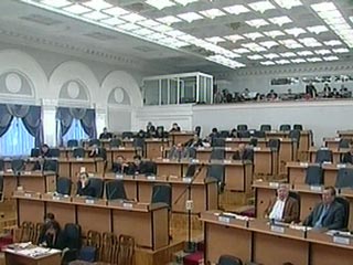 Парламент Киргизии не утвердил Феликса Кулова на пост премьера