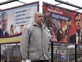Выборы в парламент Сербии - борьба идет между демократами и националистами