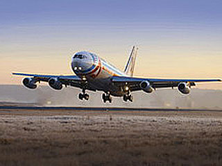 Самолет Ил-86 компании "Уральские авиалинии", летевший рейсом Дубаи - Екатеринбург вынужден был вернуться в аэропорт Дубаи по требованию иранской стороны