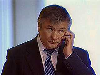 В 1991 - 1993 годах был заместителем начальника отдела внешнеэкономических связей Ново-Уфимского нефтеперерабатывающего завода