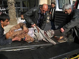 По меньшей мере, 14 человек погибли и 33 получили ранения в результате взрыва бомбы спрятанной в коробке с голубями в 10 часов утра в пятницу на оживленном животноводческом рынке Багдада