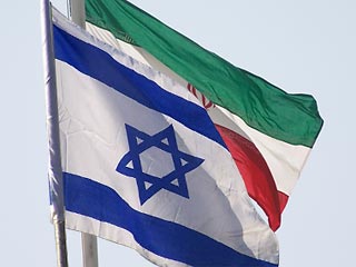 Израиль начинает на международной арене активную антииранскую кампанию, цель которой изоляция Ирана от мировой экономики, пишет британская газета The Guardian