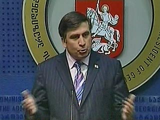 Президент Грузии Михаил Саакашвили выражает готовность к диалогу с российской стороной. "В нашем лице российская власть найдет прагматичного, гибкого собеседника", - пообещал он