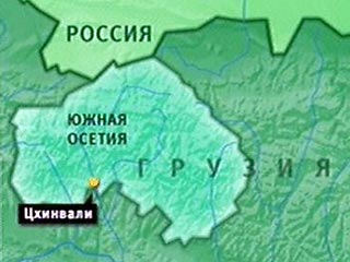 Столица Южной Осетии в ночь на воскресенье подверглась обстрелу, ранены три человека