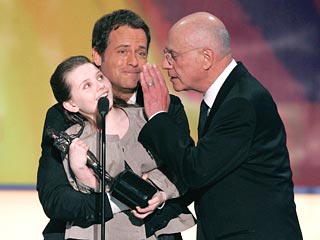 Фильм "Маленькая мисс Счастье" получил высшую награду Американской гильдии киноактеров - премию за лучший актерский ансамбль