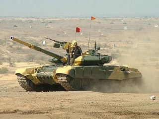 Саудовская Аравия ведет переговоры о закупке у России партии танков Т-90С 