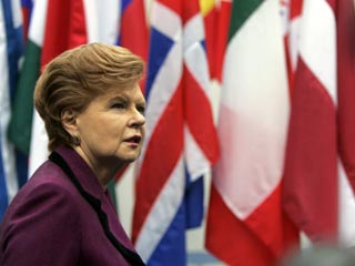Президент Латвии готова отдать Пыталово, но против участия неграждан в выборах