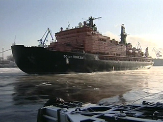 Балтийский завод начал ходовые испытания крупнейшего в мире ледокола