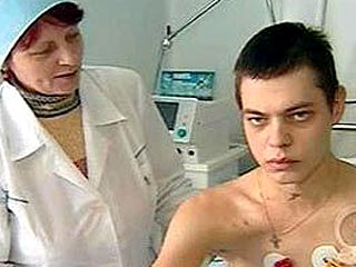 Рядового Андрея Сычева, ставшего инвалидом после издевательств в армии, перевели из госпиталя имени Бурденко в другой армейский госпиталь в Москве