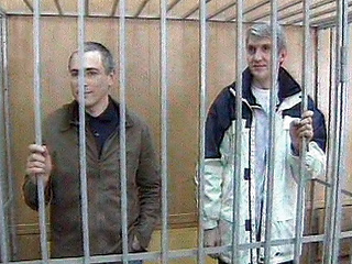 Михаилу Ходорковскому и Платону Лебедеву могут добавить еще по 10-15 лет лишения свободы в том случае, если суд по новому делу признает их виновными