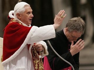 Бенедикт XVI отрицает любое проявление жестокости