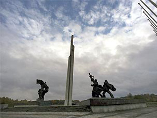 В Риге, в отличие от Таллина, памятник советским воинам будут беречь, а не сносить