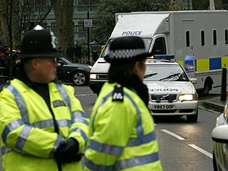В Британии задержан мужчина, признавшийся на радио в авторстве одного из "писем с бомбами" 