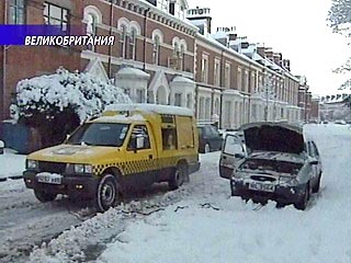 Газета Guardian рекомендует британским властям учиться у московской городской администрации тому, как убирать снег с улиц. Метеорологи прогнозируют, что в ближайшее время в некоторых районах Британии может выпасть до 15 сантиметров осадков
