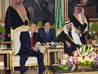 Путин встретился с саудовскими бизнесменами