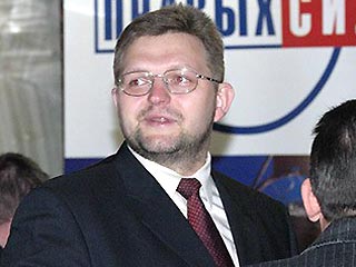 В Омске сторонников СПС не пустили на встречу с лидером партии Белых