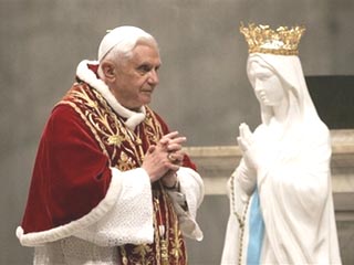 Папа Римский убежден, что история Церкви без женщин была бы другой