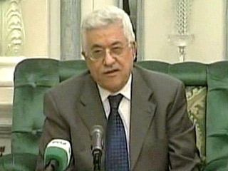 Глава Палестинской национальной администрации (ПНА), лидер движения "Фатх" Махмуд Аббас объявил в среду вечером, что поручение премьер-министру Исмаилу Хании сформировать новое правительство откладывается