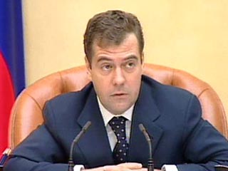 Будущий предвыборный штаб Дмитрия Медведева уже пополняется губернаторами и силовиками