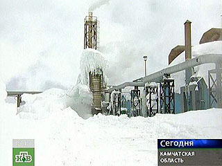 Дальневосточные спасатели заявляют о возникновении возможных чрезвычайных ситуаций в связи с прохождением мощного снежного циклона по северной части Сахалина и практически всей территории Камчатки
