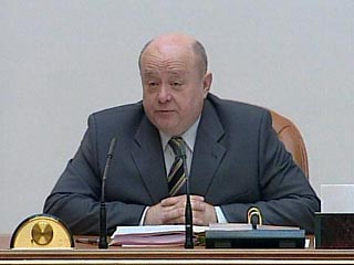 Премьер-министр РФ Михаил Фрадков подписал постановление, в соответствии с которым снижаются сроки альтернативной службы для граждан, призванных в 2007 году