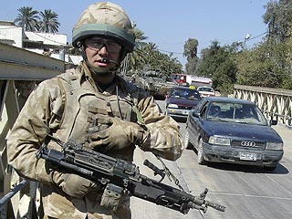 Великобритания и Дания приступают к выводу войск из Ирака путем сокращения