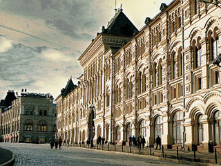 На Красной площади разрушены четыре внутренних корпуса Средних торговых рядов конца XIX века работы архитектора Клейна
