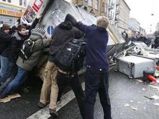 В столице Дании в четверг вспыхнули беспорядки после начала широкомасштабной полицейской операции по принудительному выселению обитателей так называемого Молодежного дома
