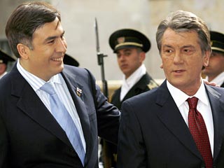 Президенты Украины и Грузии Виктор Ющенко и Михаил Саакашвили, Тбилиси, 1 марта 2007 года