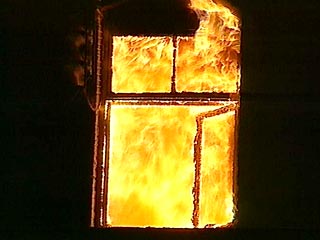Пожар в жилом бревенчатом доме в Иваново