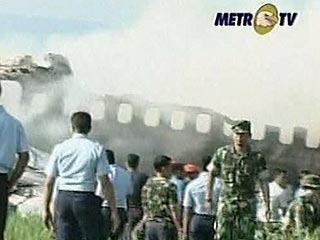 Самолет государственной индонезийской авиакомпании "Гаруда" загорелся в среду при посадке в аэропорту города Джокьярта в центральной части индонезийского острова Ява