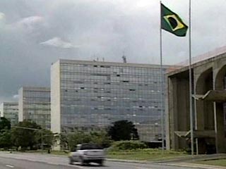 Правительство Бразилии ведет переговоры с российским политэмигрантом и предпринимателем Борисом Березовским об инвестициях в экономику страны