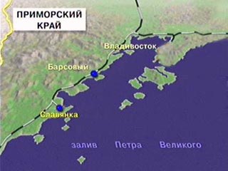 Под Владивостоком горит судно с 10 россиянами и 78 автомобилями на борту