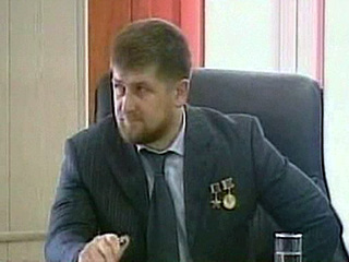Новый президент Чечни Рамзан Кадыров решил не дожидаться инаугурации, намеченной на 5 апреля, и за первые полмесяца после своего утверждения в должности принял ряд кадровых решений