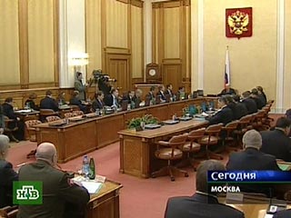 Правительство РФ на заседании в четверг приняло за основу основные параметры федерального бюджета на 2008-2010 годы