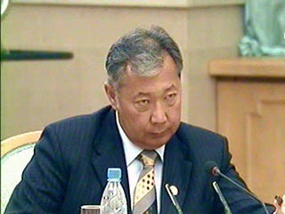 Президент Киргизии Курманбек Бакиев отправил в отставку пятерых членов правительства, включая первого вице-премьера Данияра Усенова, который курировал экономический блок