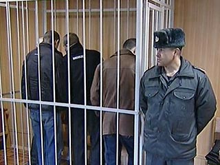 Воронежский суд снизил сроки наказания несовершеннолетним скинхедам, до смерти избившим вьетнамца