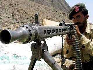 Около 54 человек убиты в пакистанском районе Южный Вазиристан на границе с Афганистаном в результате боев между представителями местного пуштунского населения с наемниками "Аль-Каиды"