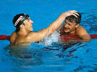 На чемпионате мира в Австралии Майкл Фелпс, выиграв заплыв на 400 метров комплексным плаванием с рекордом планеты, заработал свое седьмое мельбурнское "золото"