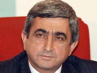 Указом президента Армении Роберта Кочаряна исполняющий обязанности министра обороны Серж Саркисян назначен премьер-министром республики.