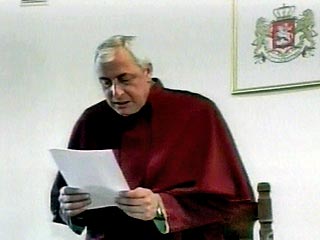Суд в Грузии осудил на шесть лет лишения свободы Нору Квициани, сестру бывшего уполномоченного президента Грузии Эмзара Квициани, поднявшего в июле 2006 года вооруженный мятеж в Кодорском ущелье.     