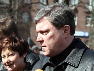 Власти не хотят искать убийц Политковской, считает Григорий Явлинский