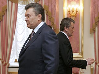 Президент Украины Виктор Ющенко во вторник вновь провел встречу с премьер-министром Виктором Януковичем