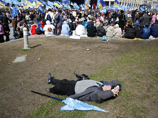 Несколько ведущих украинских телеканалов в пятницу, 13 апреля проводят акцию "День без политиков"