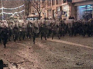 При разгоне протестной демонстрации сепаратистского движения косовских албанцев "Самоопределение" 10 февраля спецназовцы румынского контингента полиции ООН в Косово применяли резиновые пули, срок годности которых давно истек