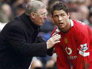 Тренер "Манчестер Юнайтед" переживает за ноги Роналду    