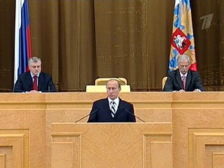 Путин предложил назвать президентскую библиотеку именем Ельцина