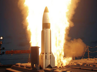 США провели удачное испытание системы противоракетной обороны морского базирования с использованием корабля, оснащенного зенитно-ракетным комплексом Aegis