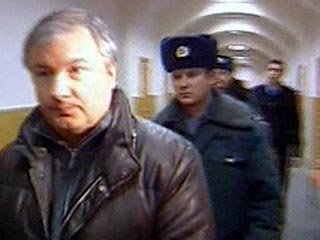 Экс-сенатору Изместьеву предъявлено новое обвинение в покушении на убийство